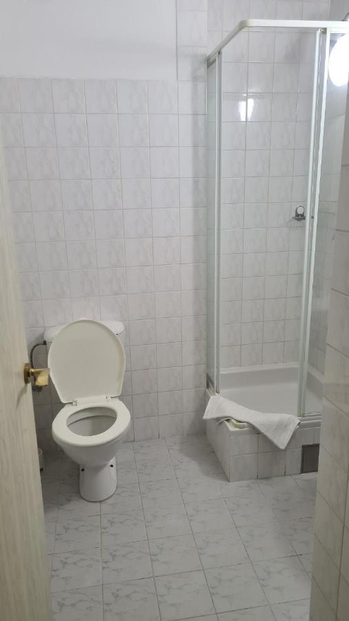 Pension Bila Hora Прага Экстерьер фото